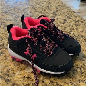 Under Armour girls softball cleats